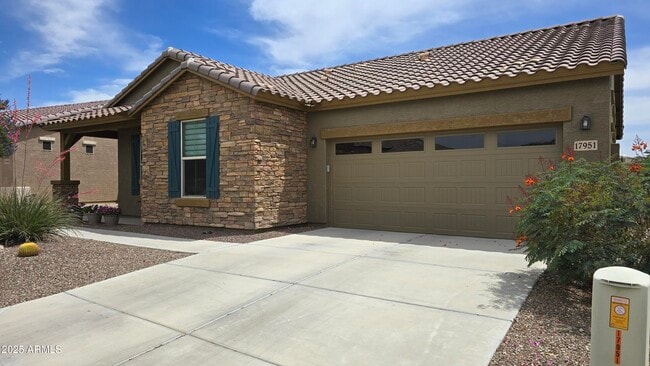 Building Photo - 17951 W Deer Creek Rd
