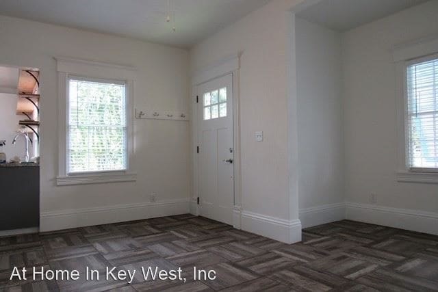 Building Photo - 1 br, 1 bath House - 912 Windsor Lane
