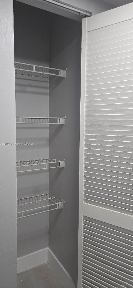 Foto del edificio - 8145 NW 7th St