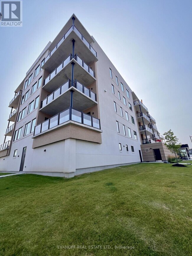 Building Photo - 406 - 19B WEST STREET N