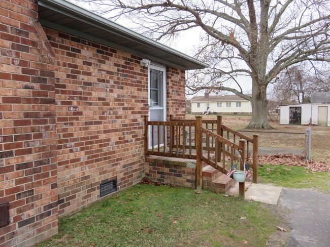 Foto del edificio - 6729 Cold Harbor Rd