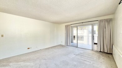 Building Photo - 1658 Liholiho St