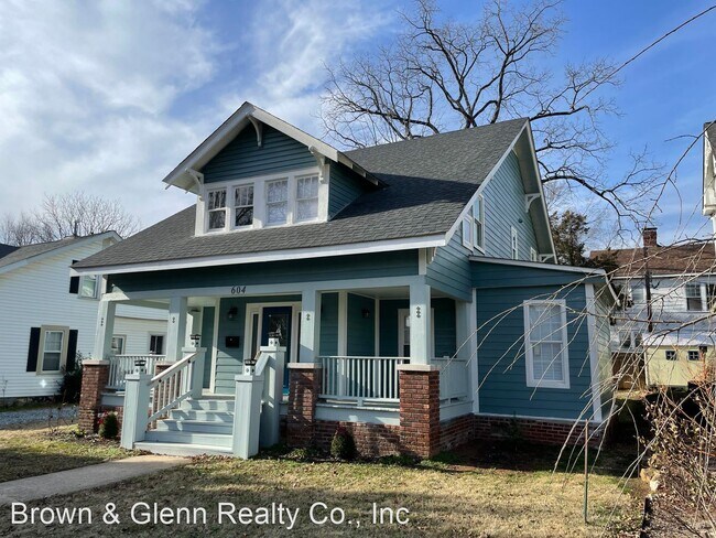 Building Photo - 5 br, 3.5 bath House - 604 S Church Street
