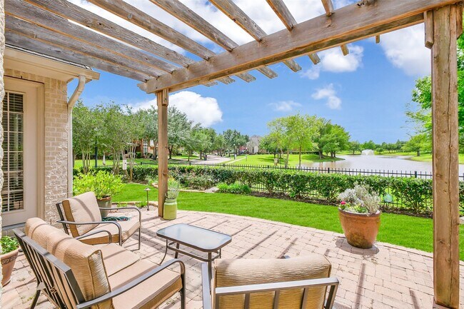 Foto del edificio - 2603 Little Lake Ct
