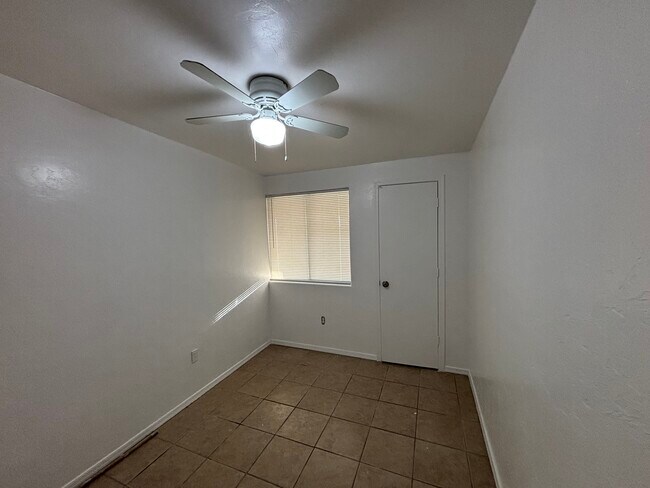 Foto del edificio - 6661 W Camino Pizarro