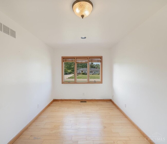 Building Photo - 9146 Fidelis Dr