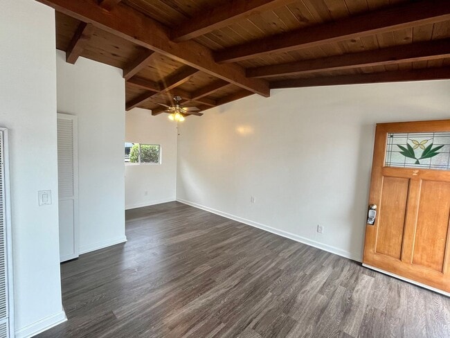 Building Photo - Takeover - Ek Properties - din3289