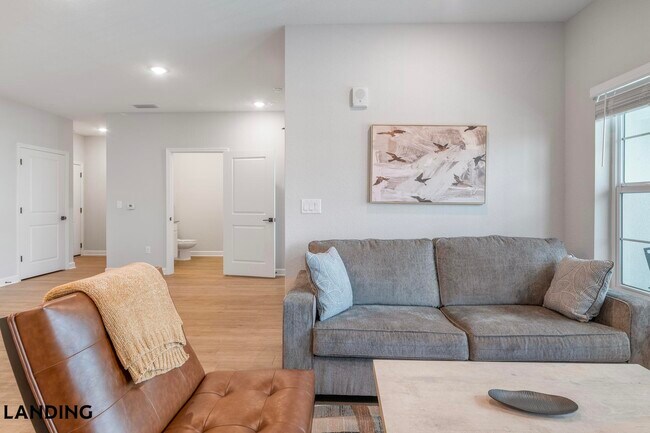 Building Photo - 84 San Filippo Dr SE