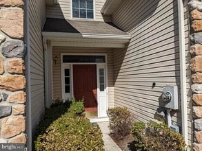 Building Photo - 252 Brinley Dr