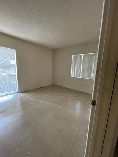Foto del edificio - 630 NW 13th St