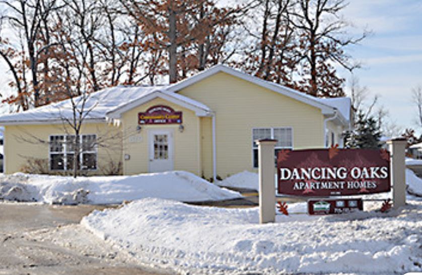 Primary Photo - Dancing Oaks Cottages