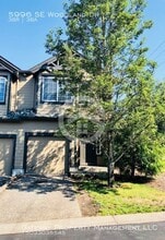 Building Photo - 5996 SE Woodland Dr