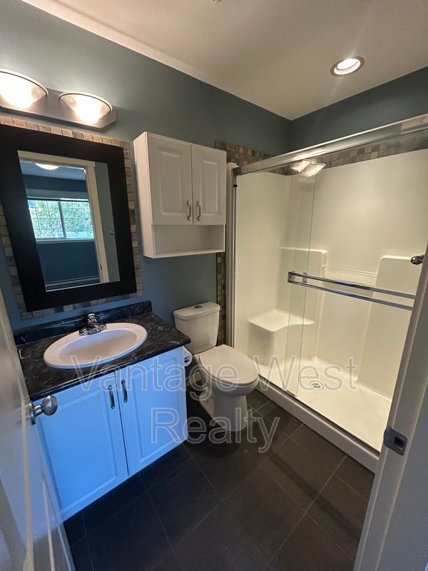 Photo du bâtiment - 124-124 Mills Rd