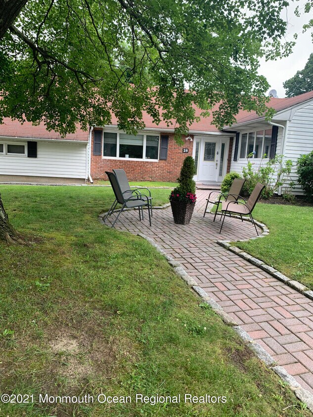 28 Dwight Dr, Ocean, NJ 07712 House Rental in Ocean, NJ