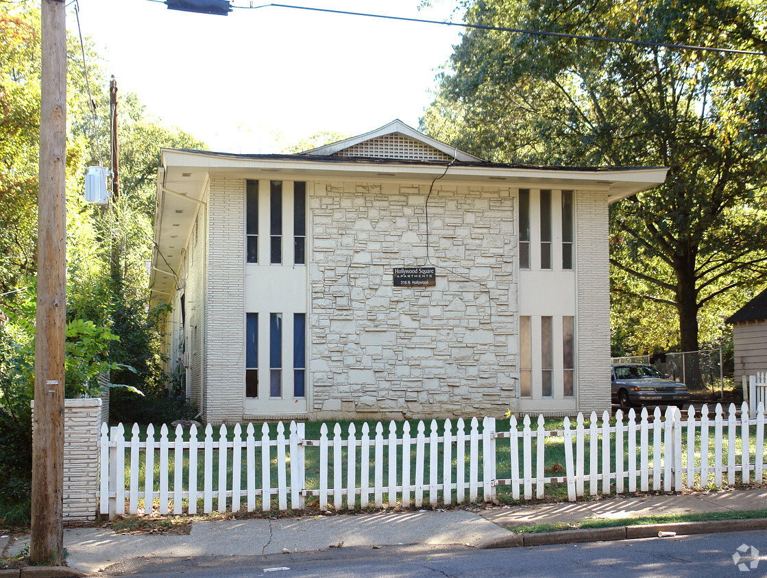 Building Photo - Hollywood Manor