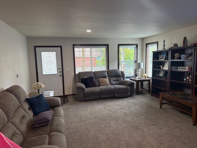 Foto del edificio - 4  Bedroom House in Burlington