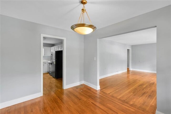 Building Photo - 1857 Fern Creek Ln NE