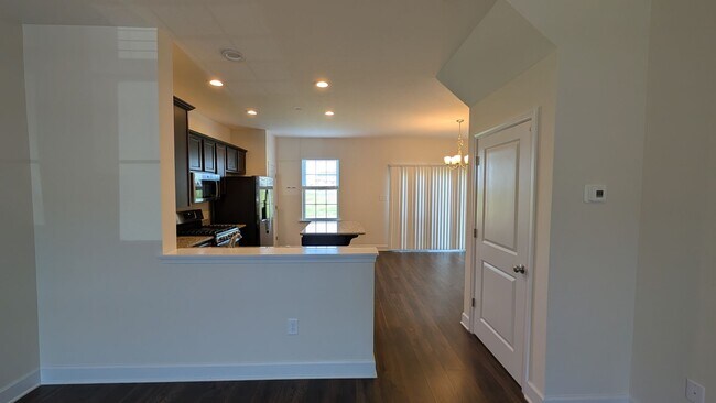Foto del edificio - Nearly New 3-Bedroom Townhome in Hanover