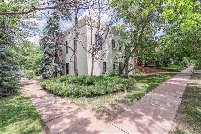 Foto del edificio - 2408 8th St