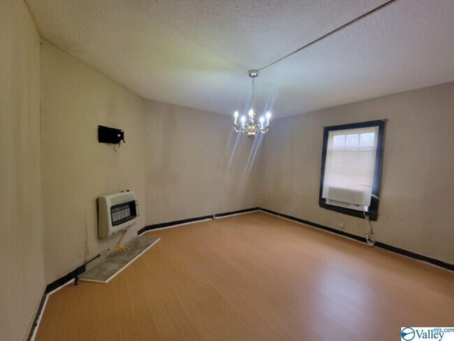 Foto del edificio - 3702 Emm Ell St SW