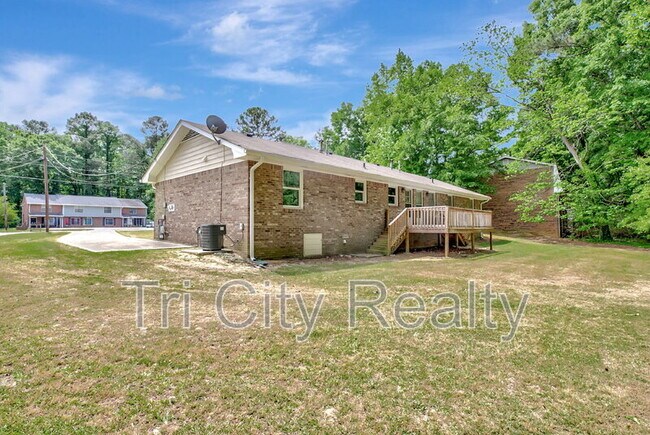 Foto del edificio - 200 Meadowbrook Ct