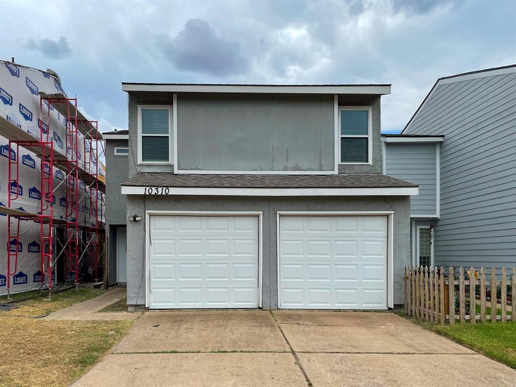 Primary Photo - 10310 Richmond Hill Dr