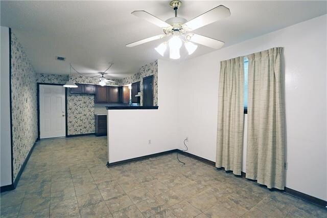 Foto del edificio - 6204 Mitchell Ave