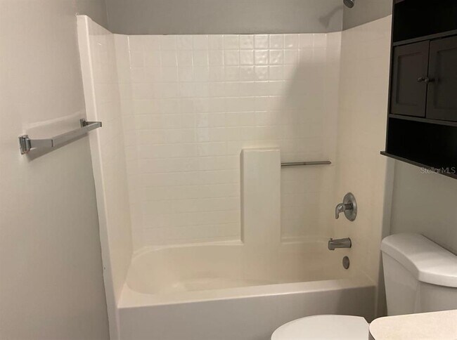 Foto del edificio - 2467 Zuyder Terrace