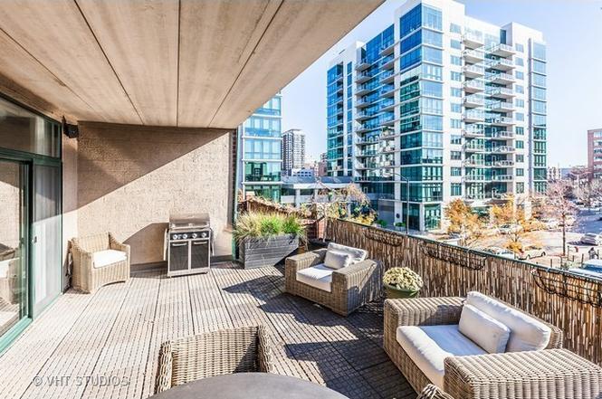 Backyard - 841 W Monroe St