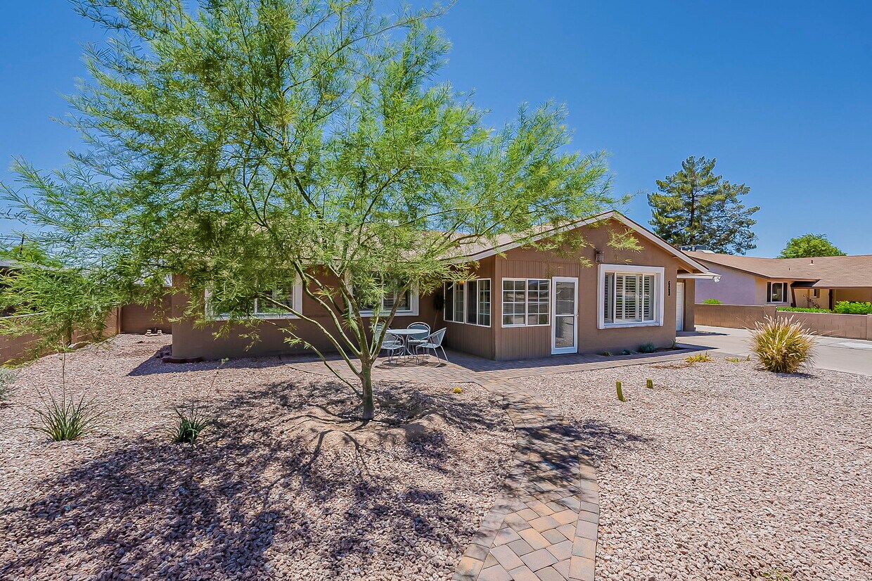 Foto principal - 603 E McKellips Rd