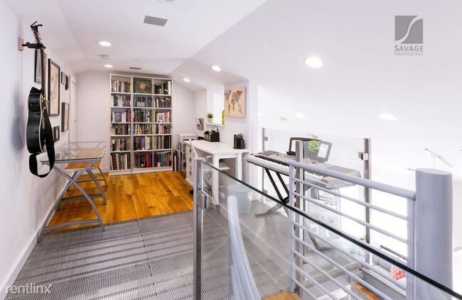 Foto del edificio - 2 br, 1 bath  - 1605 Tremont St