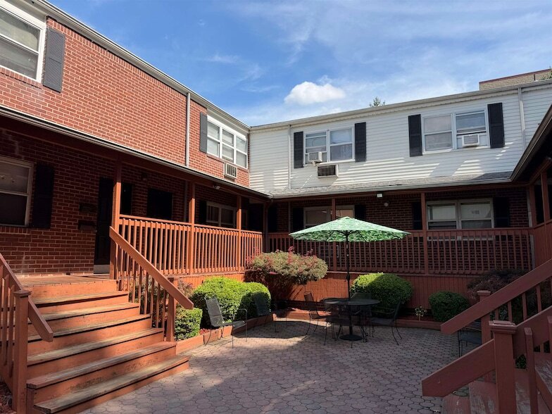 Photo - 3600 Charles Court Unit 10