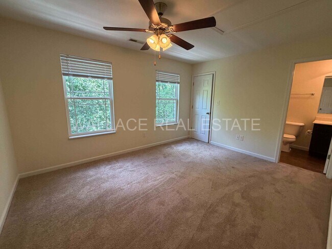Foto del edificio - WEST KNOX CEDAR BLUFF AREA 2 BEDROOM 2.5 BATH TOWNHOUSE