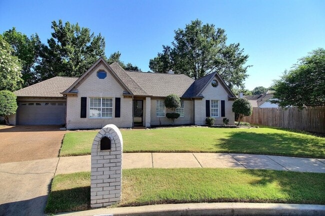 Building Photo - 244 Saybrook Cove