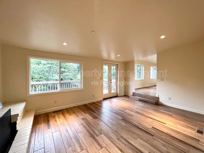 Foto del edificio - 1291 Josselyn Canyon Rd
