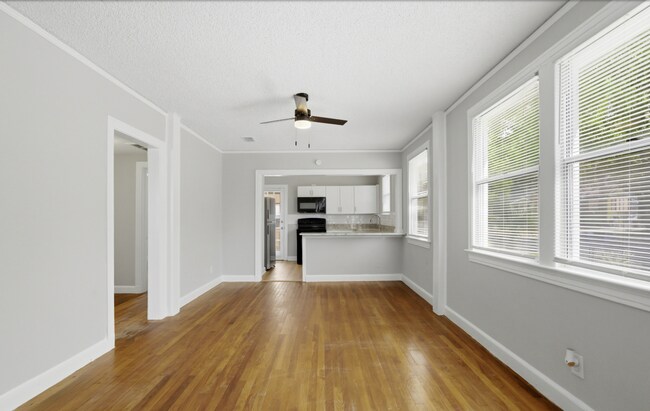 Foto del edificio - 6716 Perry St