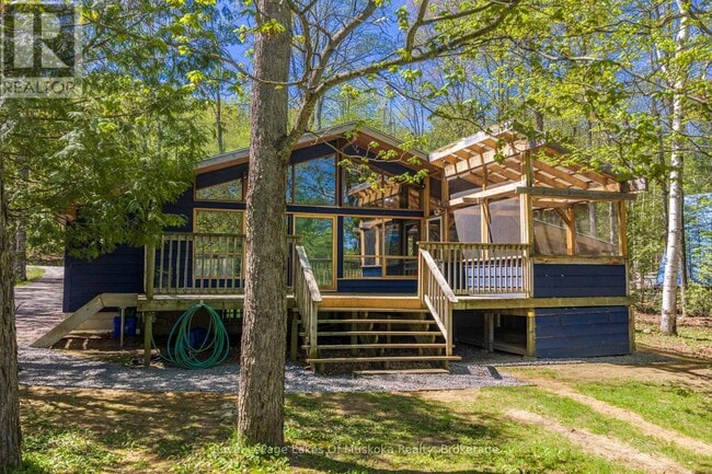 Building Photo - 1213 Sherwood Forest Rd