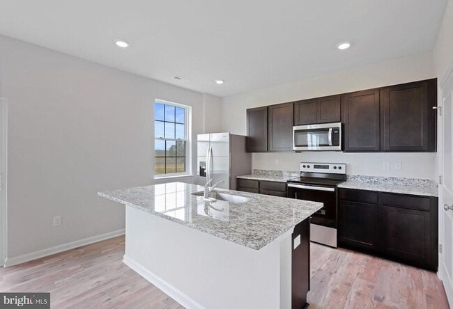 Building Photo - 4 Smokehouse Rd