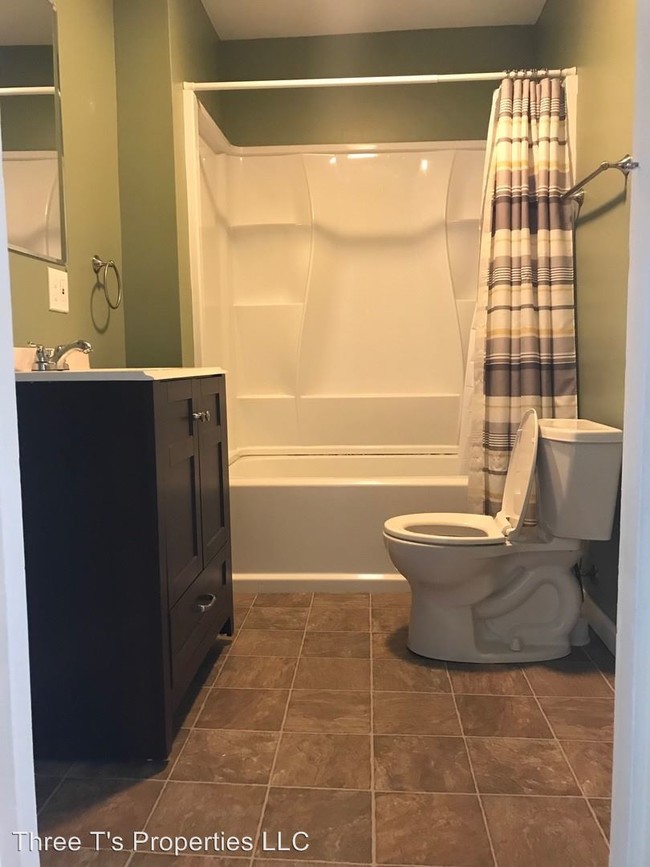 Foto del edificio - 5 br, 2 bath House - 119 E. Oliver Street