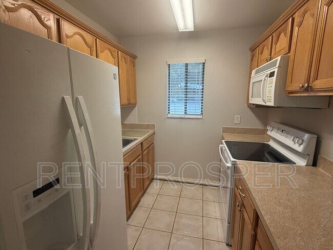 Foto del edificio - 3280 S Semoran Blvd