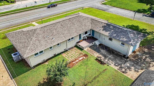 Foto del edificio - 601 Bob Wallace Ave SW