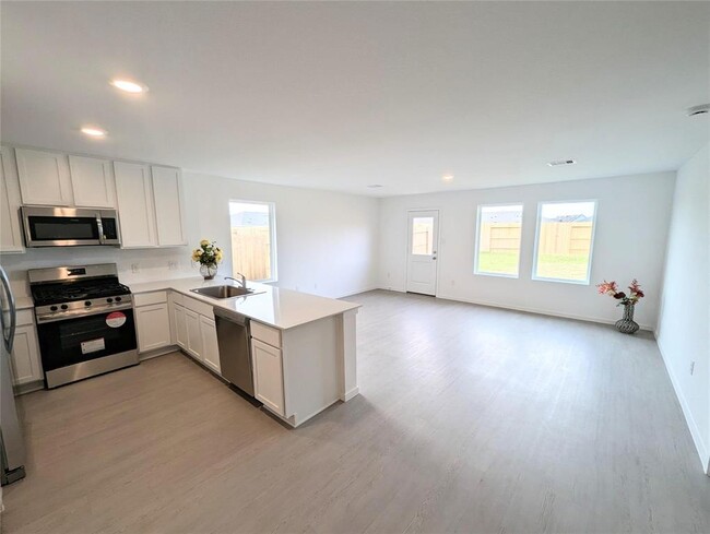 Building Photo - 26614 Pampas Grass Ln
