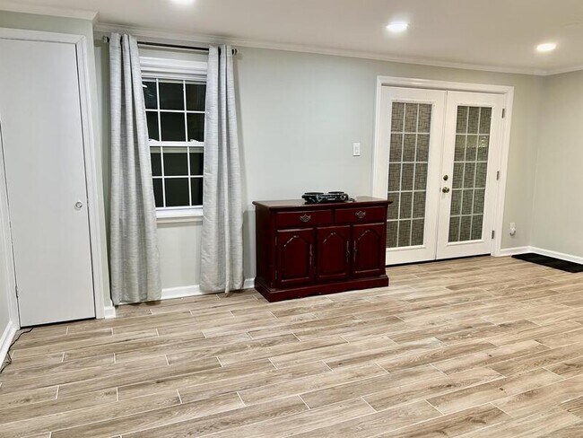 Building Photo - 25 Big Acre Square