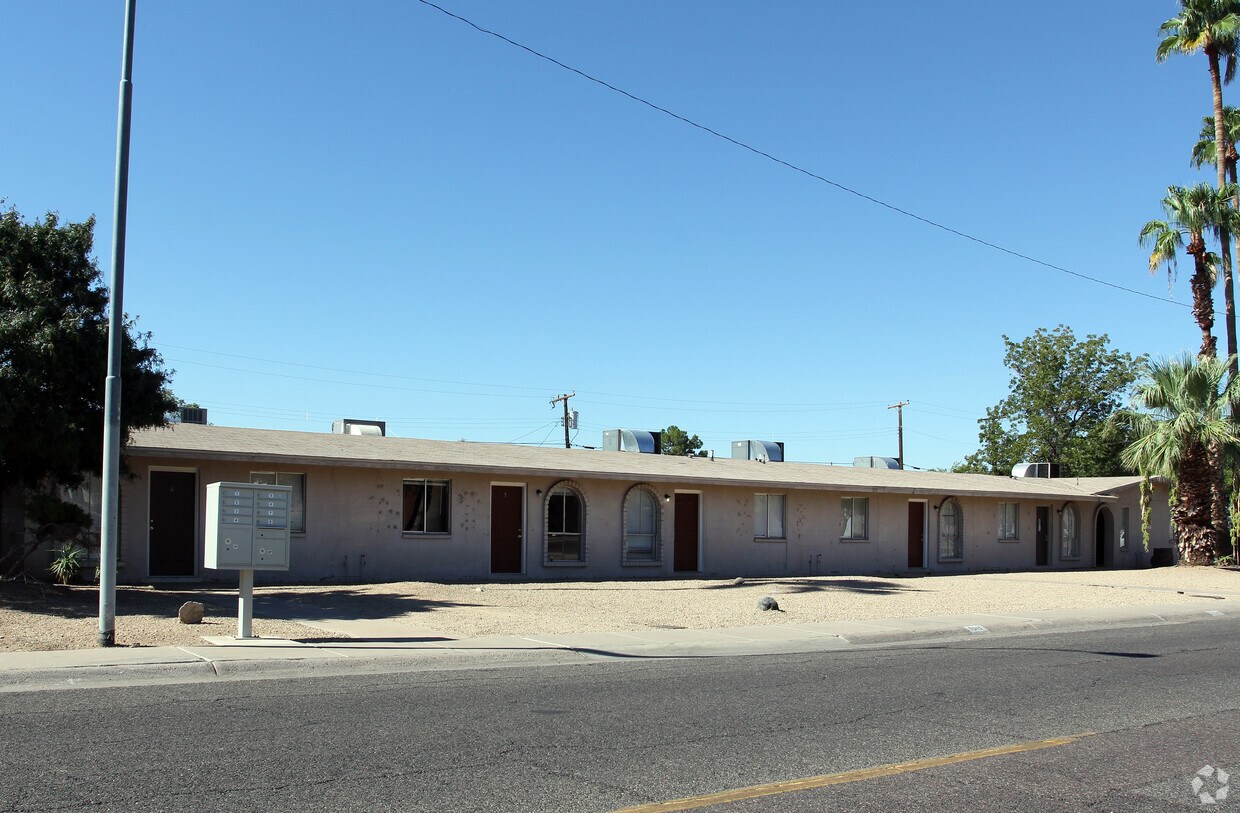Primary Photo - Rca Apartments