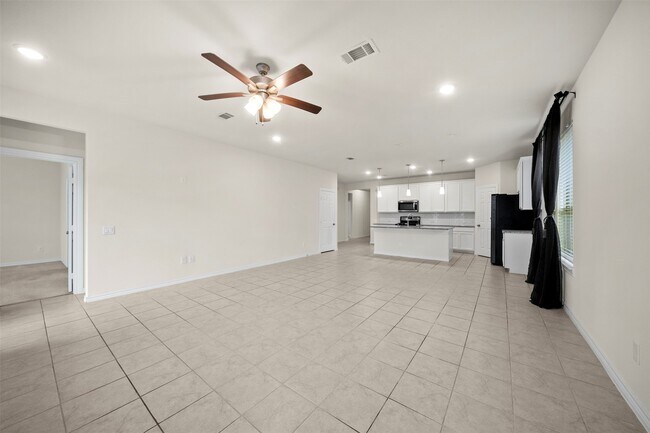 Building Photo - 24971 Jessamine Meadow Trl