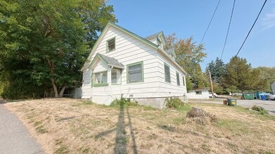 Building Photo - 2207 Douglas Ave