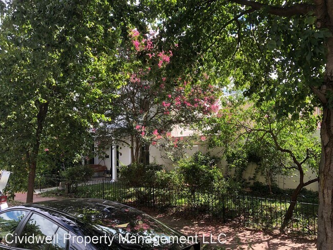 Building Photo - 2 br, 1.5 bath House - 333 7th St NE