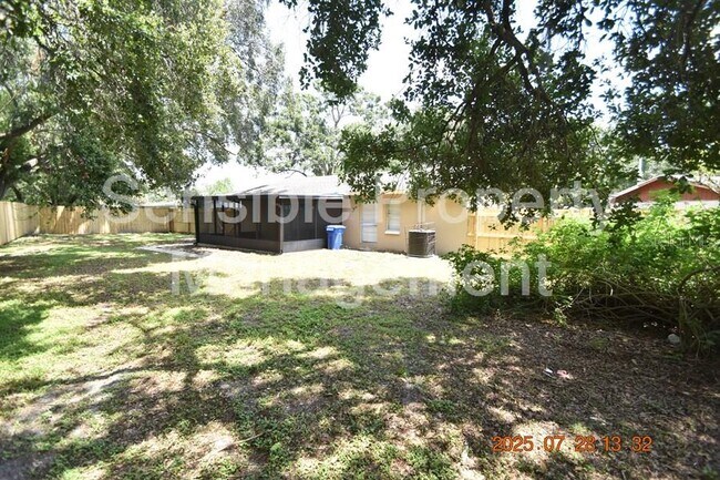 Foto del edificio - 1802 Green Ridge Rd