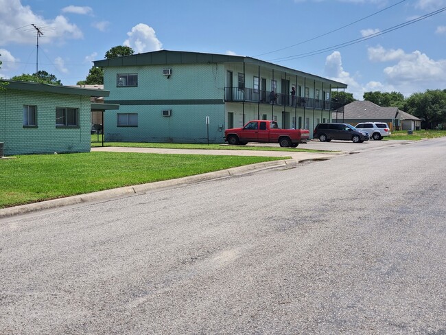 1 and 2 Story Units - Sunrise Apartment Homes