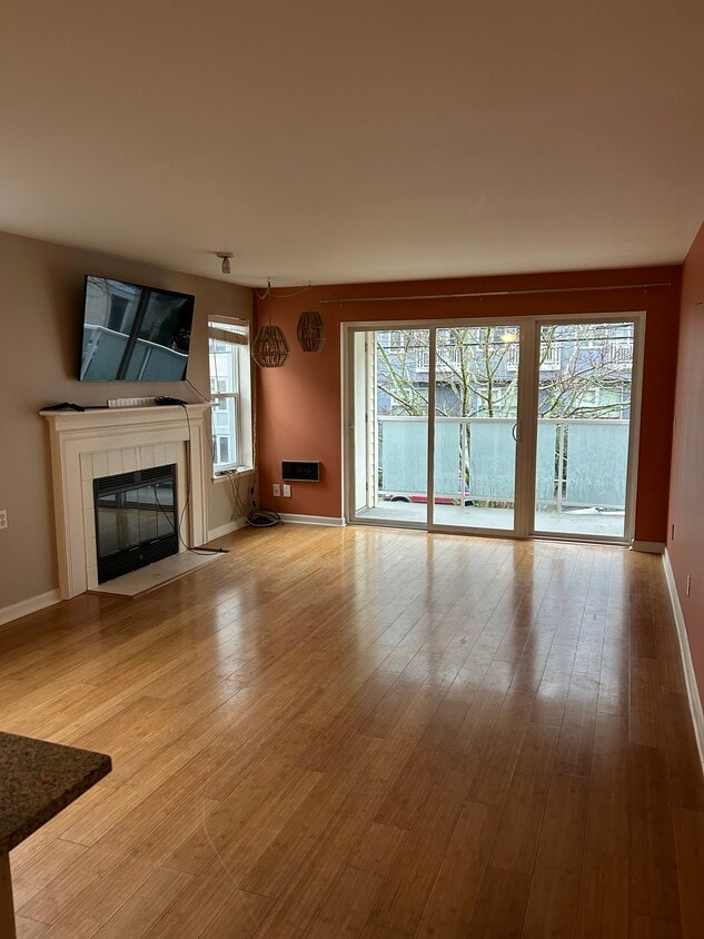 Primary Photo - 2250 NW 58th St